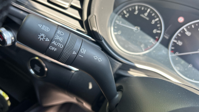 Mazda CX-30 2.5 e-Skyactiv G MHEV 140 Exclusive-Line 5dr Auto Petrol Hatchback - Image 39